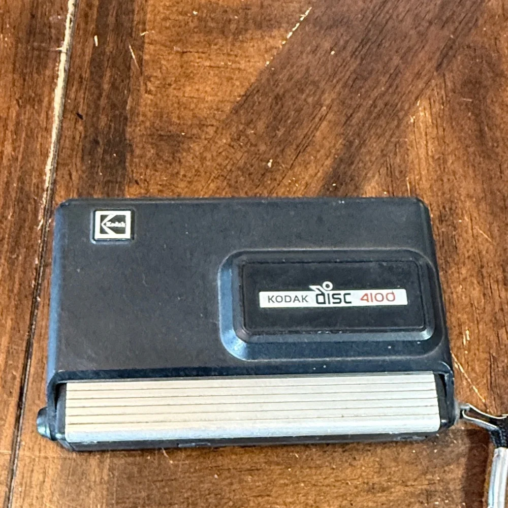 Kodak Disc 4100 Black and Silver Portable Camera untested as is